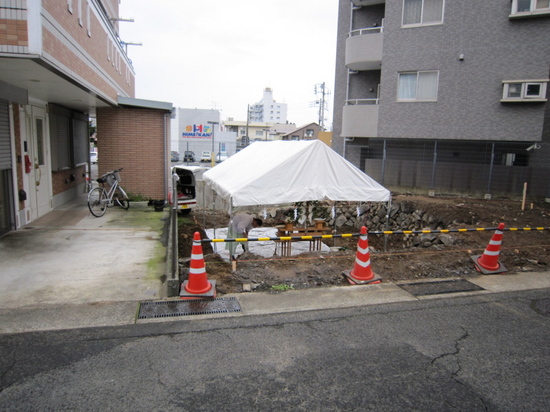 雨の地鎮祭のイメージ