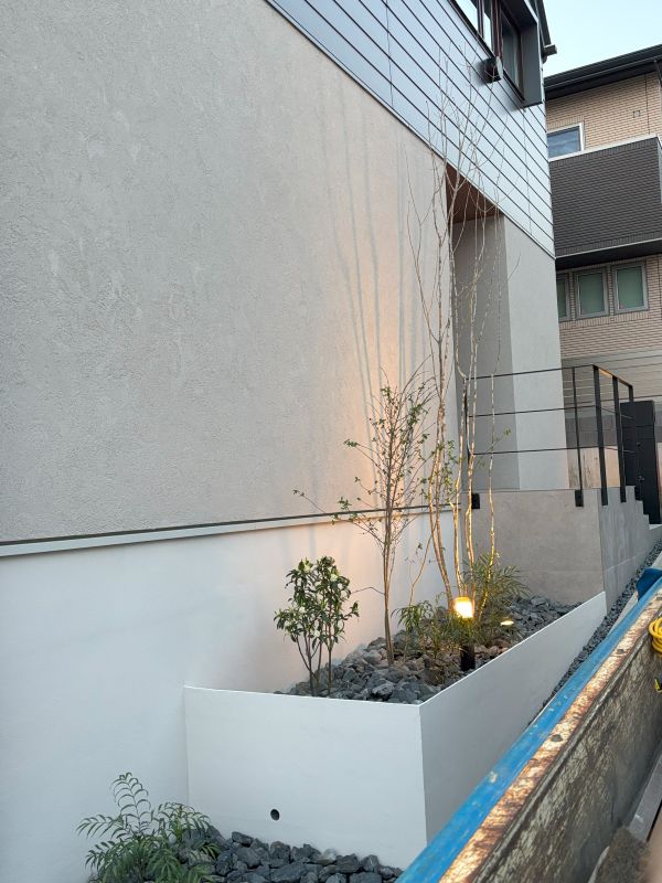 外構工事を終えて竣工写真撮影のイメージ