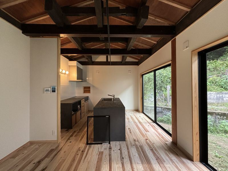 Houzz「おすすめの特集記事」として紹介  ―「梁を見せる天井にしたいなら知っておきたいこと」から3年後に思うことのイメージ